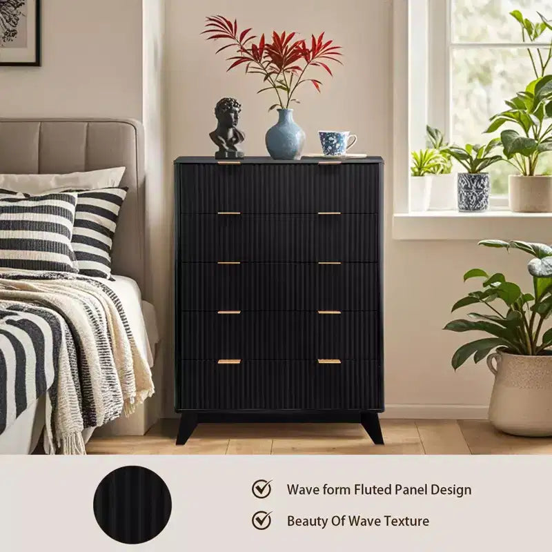 Comò scanalato a 5 cassetti per camera da letto, cassettiera moderna alta 47" in legno, organizzatore a cassetti per camera da letto, soggiorno, corridoio, ingresso